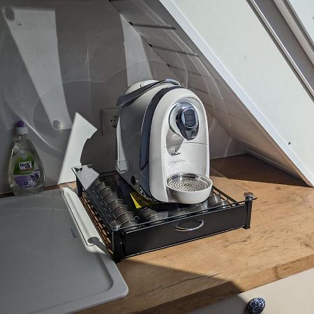 Helles Dachgeschoss-Appartement クレーフェルト エクステリア 写真